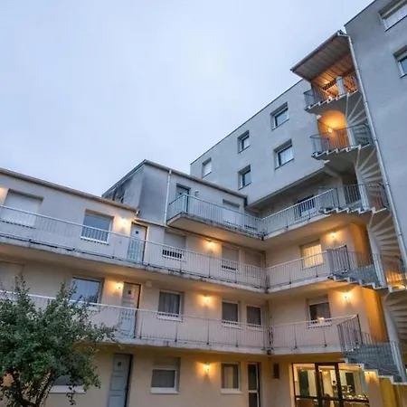 Διαμέρισμα Neuf Champ De Mars 18 Ρενς